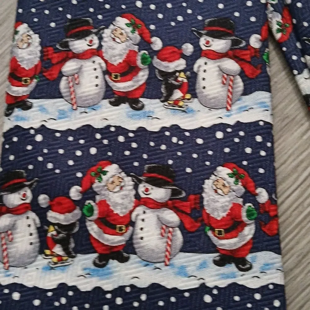 Festive Snowman Santa Penguin print holiday Christmas Tie NWOT
